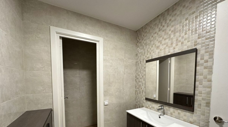 Барселона - Cornellà de Llobregat - 2000m2