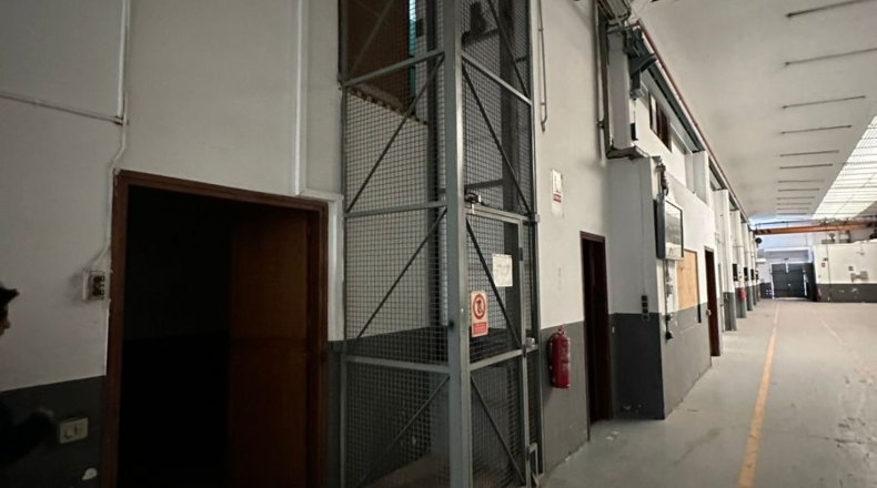 Барселона - Cornellà de Llobregat - 2000m2