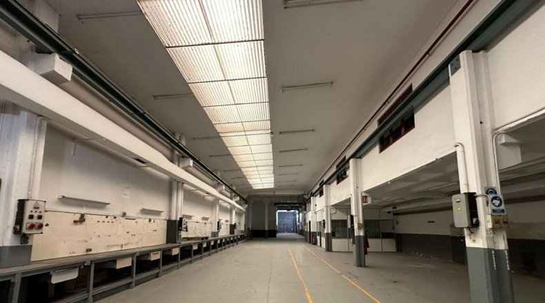 Барселона - Cornellà de Llobregat - 2000m2
