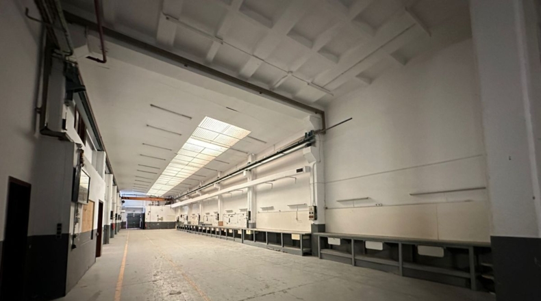 Барселона - Cornellà de Llobregat - 2000m2