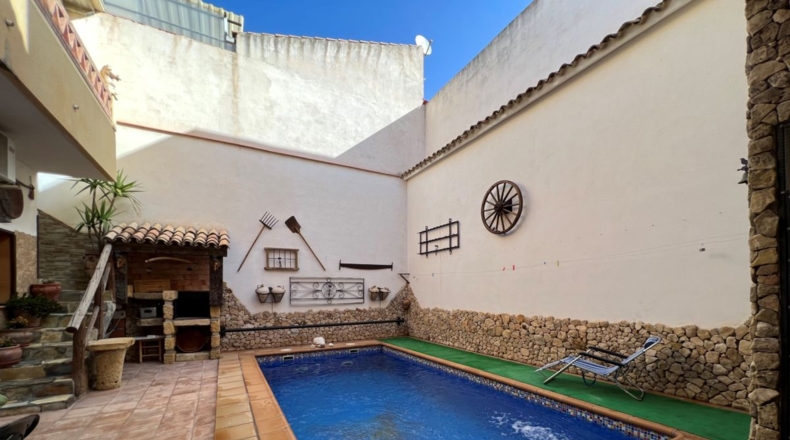 Jaén - Castillo de Locubín - 410m2