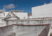 Отдельно стоящий дом с участком на продажу в городе Vejer de la Frontera. Фото