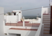 Дом с участком на продажу в городе Vejer de la Frontera. Фото