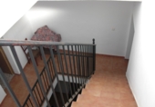 Дом с участком на продажу в городе Vejer de la Frontera. Фото