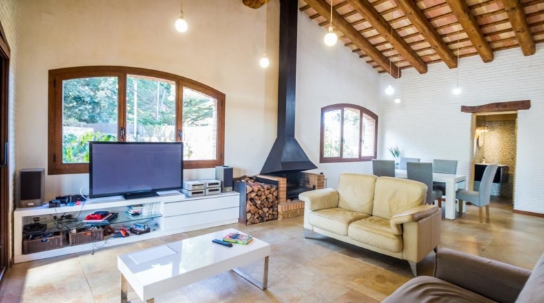 Gerona - Mont-ras - 588m2
