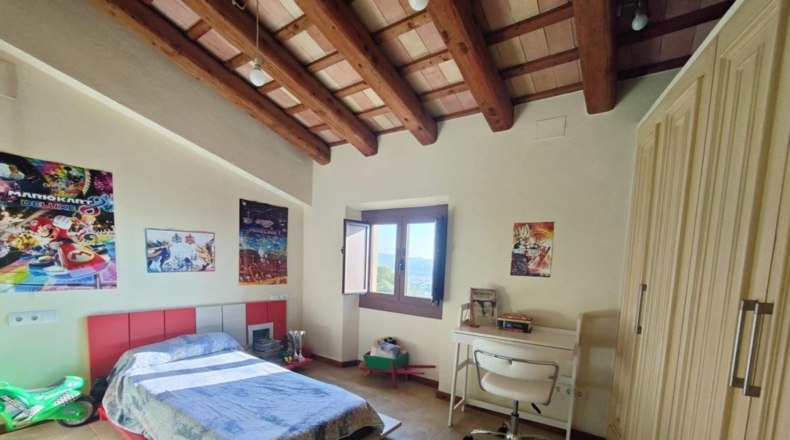 Gerona - Mont-ras - 588m2