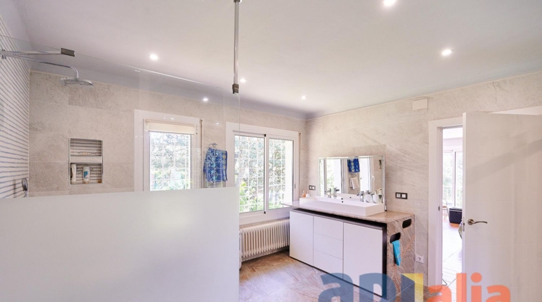 Girona - Santa Cristina d'Aro - 1800m2