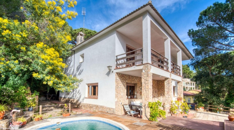 Girona - Sant Feliu de Guíxols - 842m2