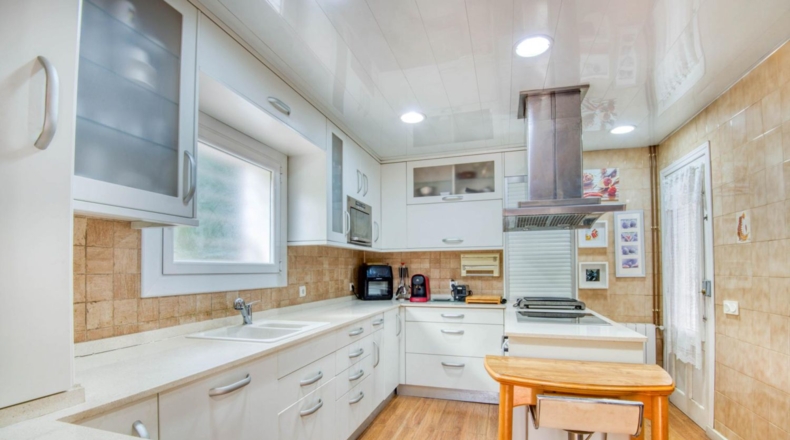 Girona - Sant Feliu de Guíxols - 842m2