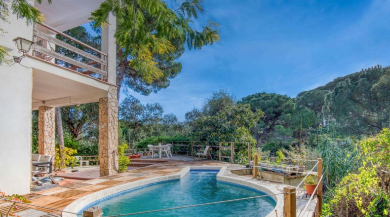 Girona - Sant Feliu de Guíxols - 842m2