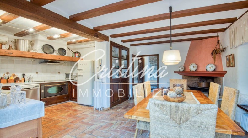Жирона - Santa Cristina d'Aro - 2136m2
