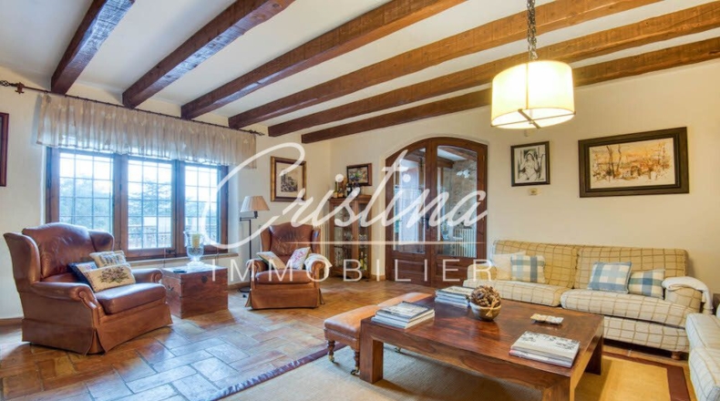 Жирона - Santa Cristina d'Aro - 2136m2