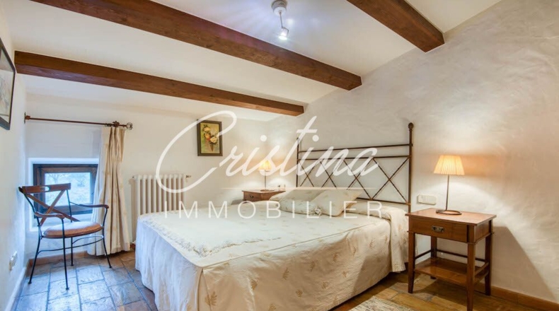Жирона - Santa Cristina d'Aro - 2136m2