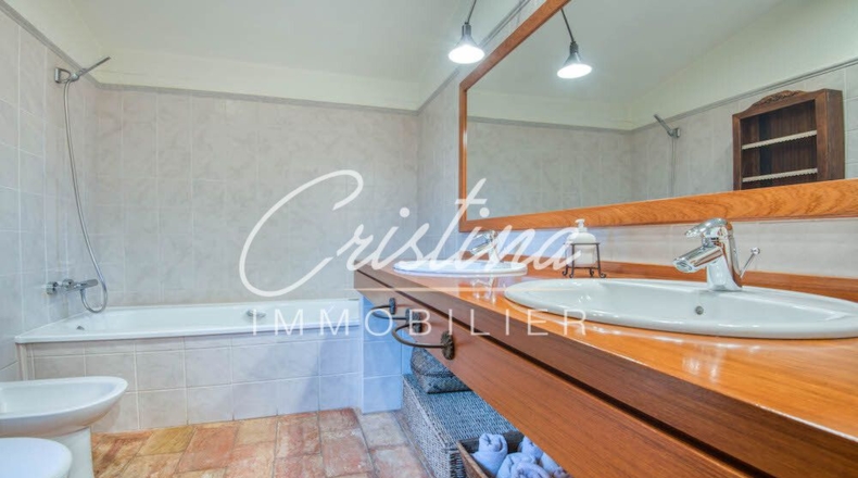 Жирона - Santa Cristina d'Aro - 2136m2