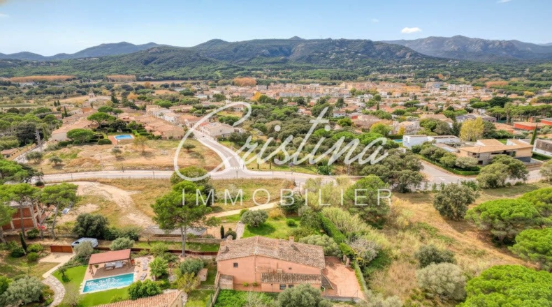 Жирона - Santa Cristina d'Aro - 2136m2