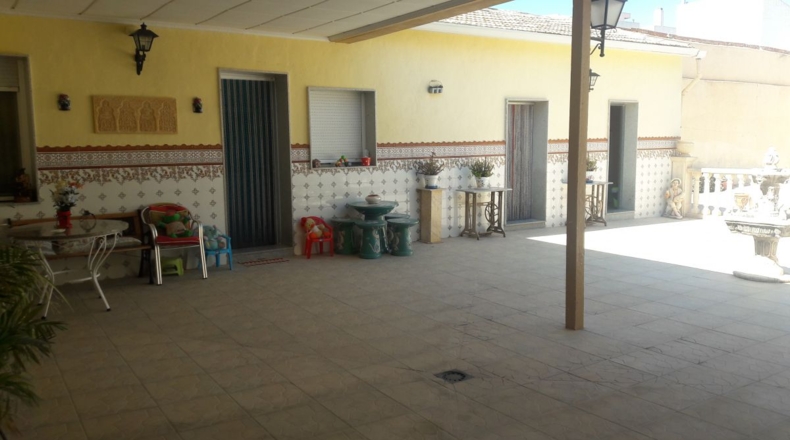 Alicante - La Cruz - 600m2