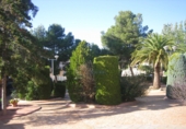 Xalet independent amb terreny en venda a Petrer ref.: TR28112 foto