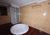 Отдельно стоящий дом с участком на продажу в городе Картахена. Фото