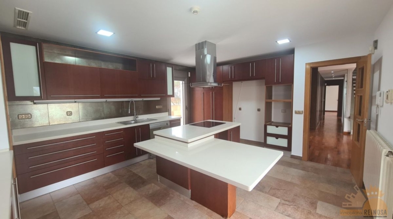 Murcia - Molina de Segura - 800m2
