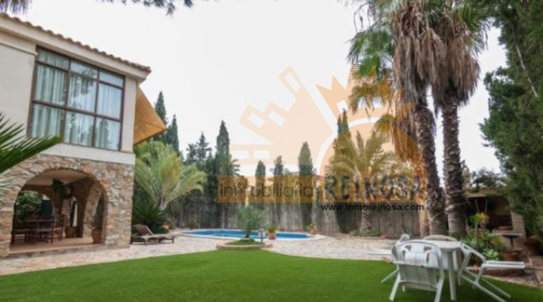Murcia - Molina de Segura - 950m2