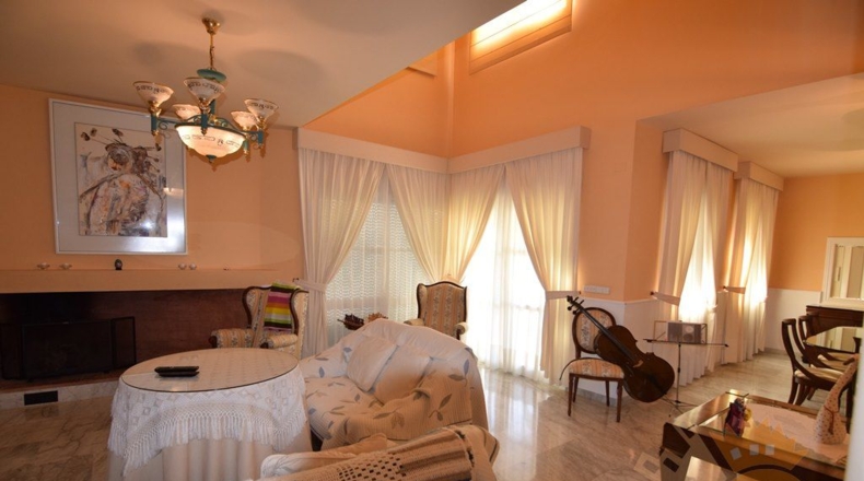 Murcia - Molina de Segura - 1040m2