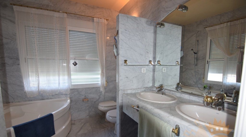 Murcia - Molina de Segura - 1040m2