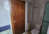 Отдельно стоящий дом с участком на продажу в городе Мурсия. Фото