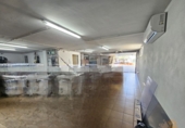 Отдельно стоящий дом с участком на продажу в городе Molina de Segura. Фото
