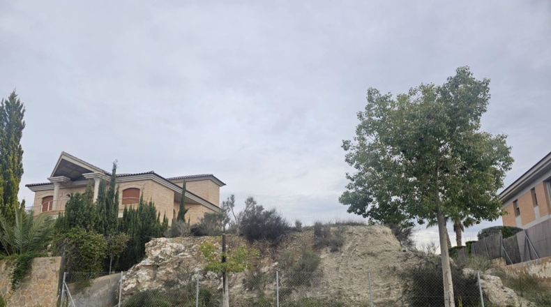 Murcia - Molina de Segura - 1073m2