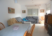 Отдельно стоящий дом с участком на продажу в городе Santa Eulàlia de Ronçana. Фото