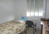Отдельно стоящий дом с участком на продажу в городе Santa Eulàlia de Ronçana. Фото