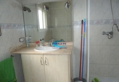 Отдельно стоящий дом с участком на продажу в городе Santa Eulàlia de Ronçana. Фото