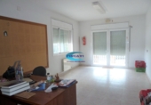 Отдельно стоящий дом с участком на продажу в городе Santa Eulàlia de Ronçana. Фото