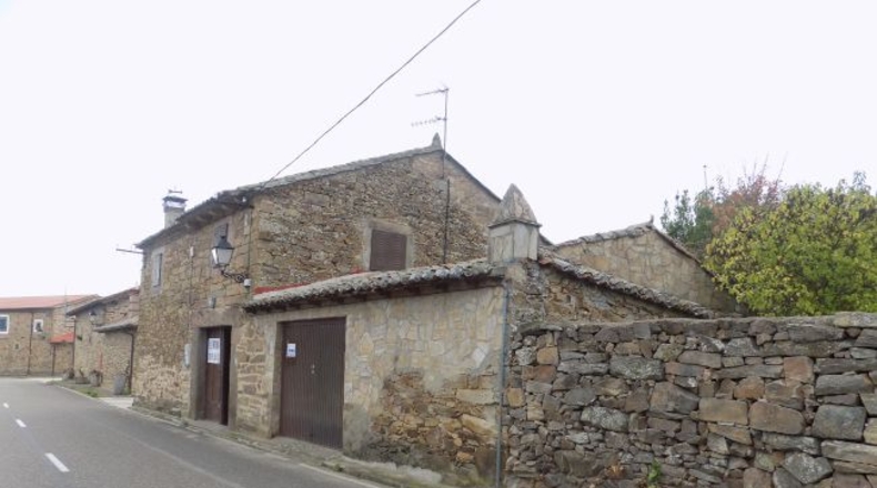 León - Santa Catalina de Somoza - 695m2