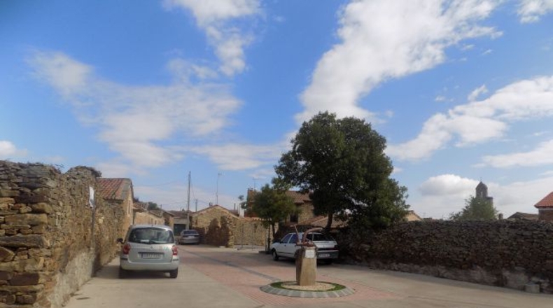 León - Santa Catalina de Somoza - 695m2
