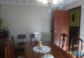 Дом с участком на продажу в городе Nistal. Фото
