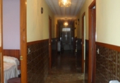 Дом с участком на продажу в городе Nistal. Фото