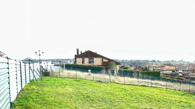 Asturias - Oviedo - 750m2