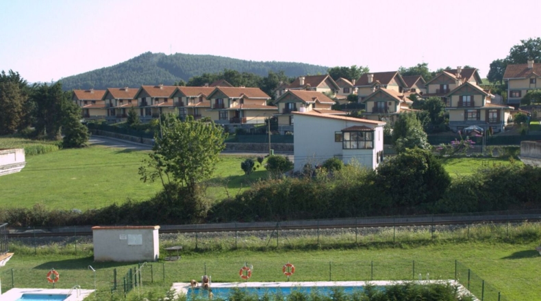 Cantabria - Bárcena de Cicero - 470m2