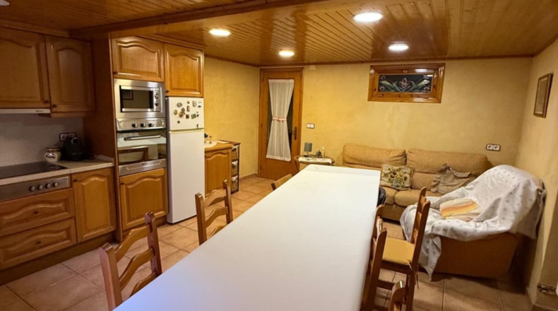 Lérida - Bellvís - 330m2