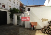 Дом с участком на продажу в городе Cartaya. Фото