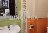 Дом с участком на продажу в городе Cartaya. Фото