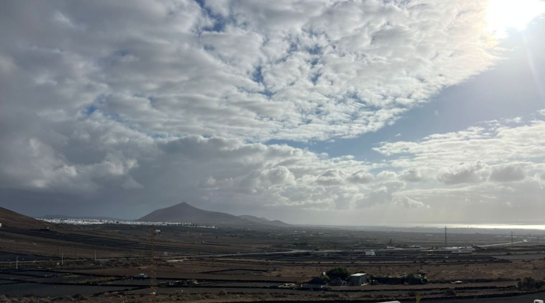Лас-Пальмас - San Bartolomé - 3423m2