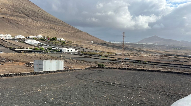 Лас-Пальмас - San Bartolomé - 3423m2