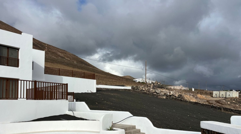 Лас-Пальмас - San Bartolomé - 3423m2