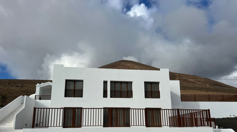 Лас-Пальмас - San Bartolomé - 3423m2
