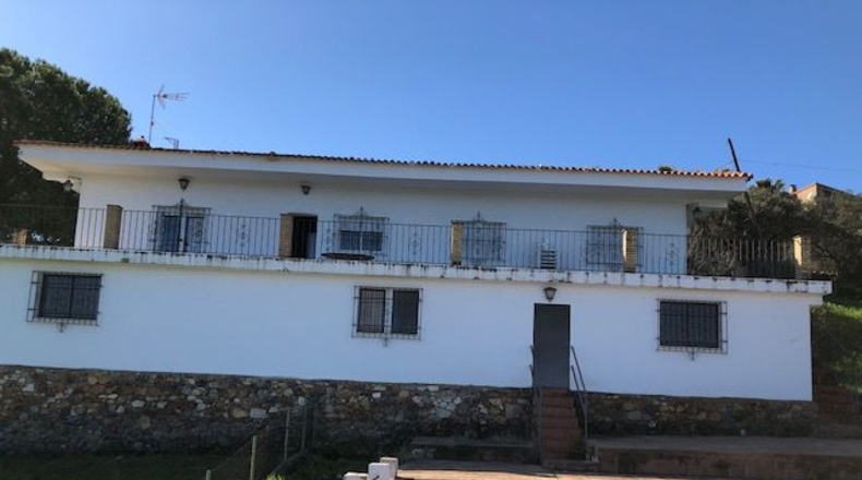 Sevilla - El Castillo de las Guardas - 18000m2