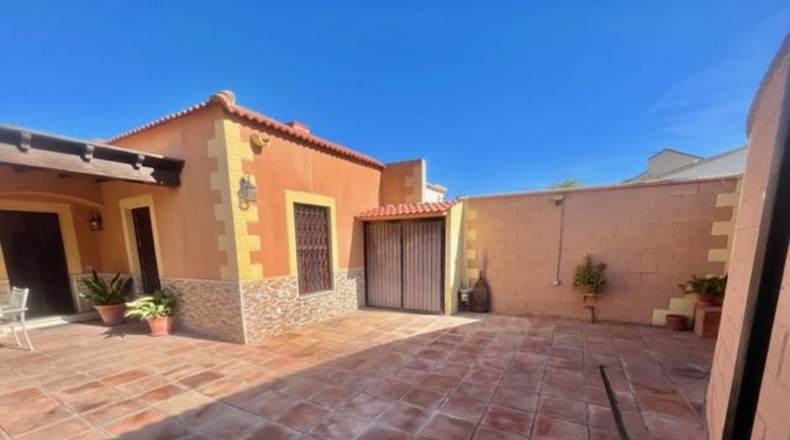 Sevilla - Dos Hermanas - 700m2
