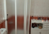 Дом с участком на продажу в городе Pilas. Фото