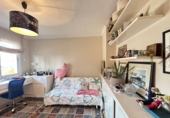 Дом с участком на продажу в городе Cambrils. Фото